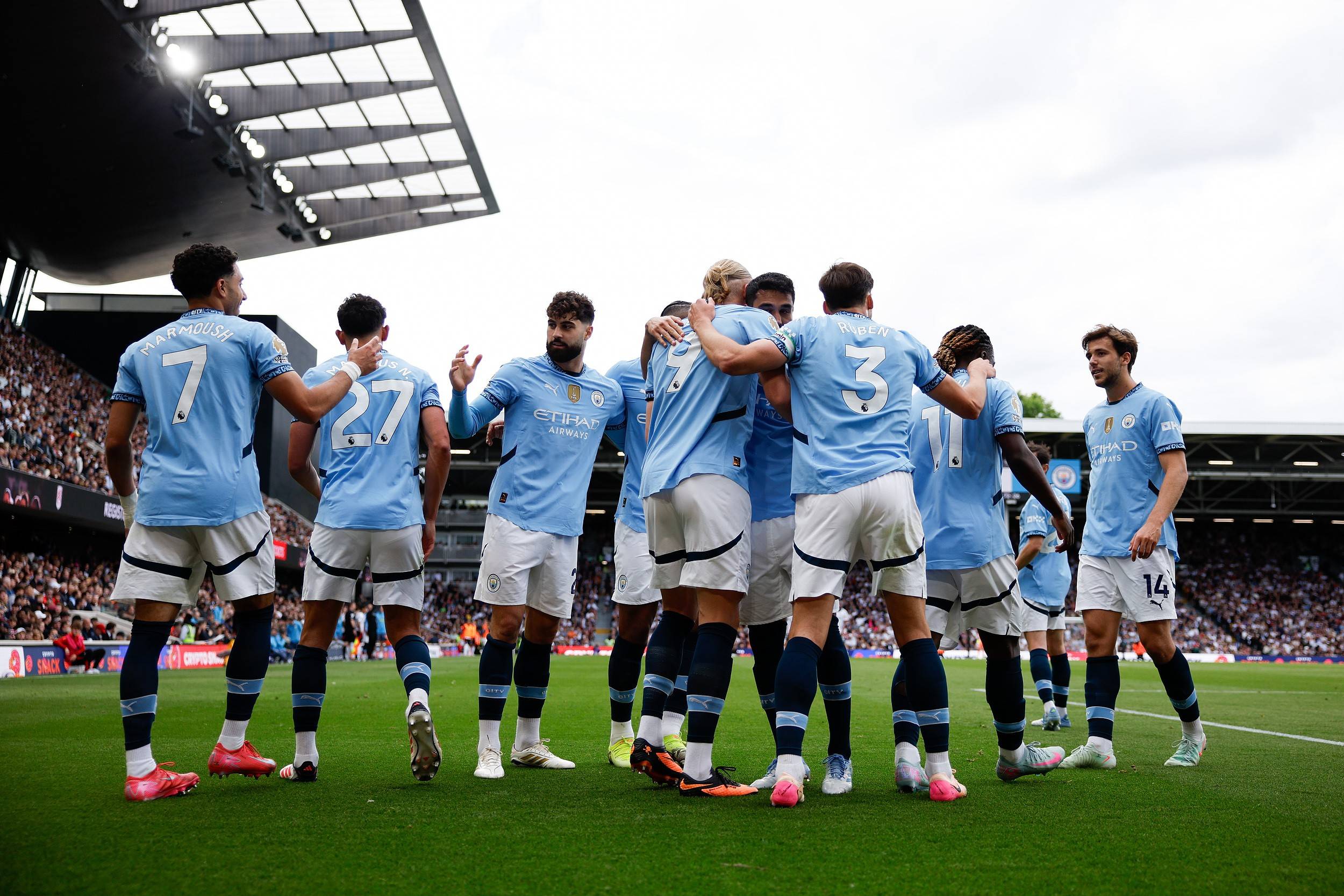 瓜迪奥拉指导球队备战对阵皇家马德里的比赛的简单介绍 瓜迪奥拉指导球队备战对阵皇家马德里的比赛的简单介绍