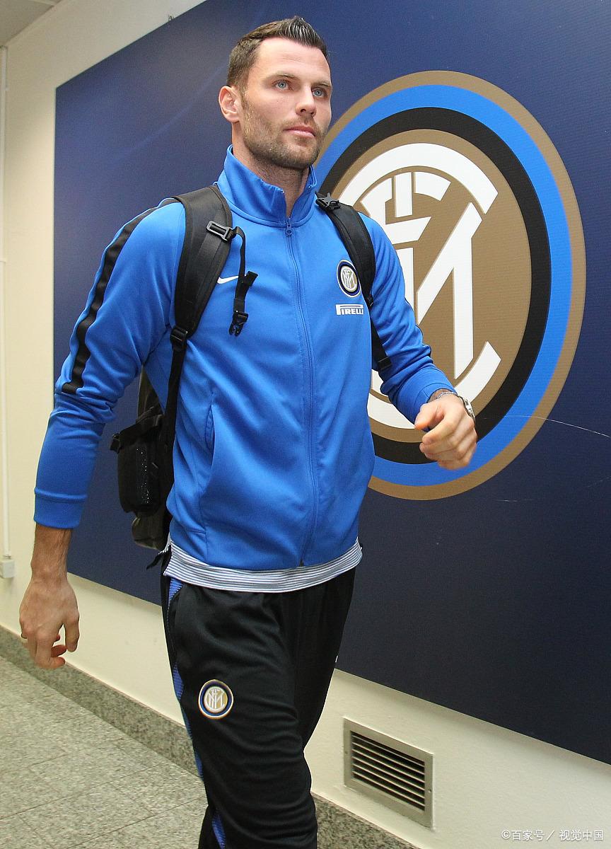 包含国米新援表现稳定，或将成为球队中流砥柱的词条