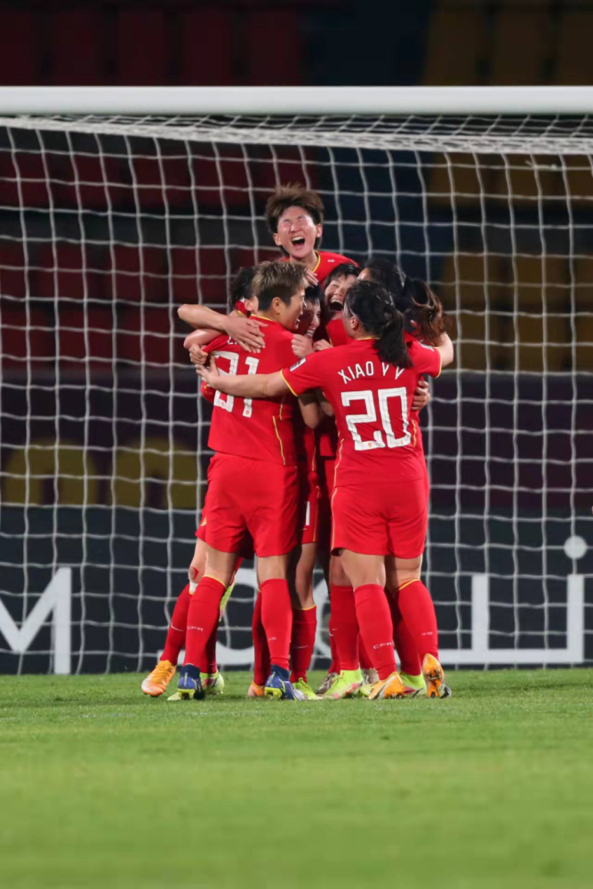 中国女足闯入淘汰赛，朝着胜利前进的简单介绍
