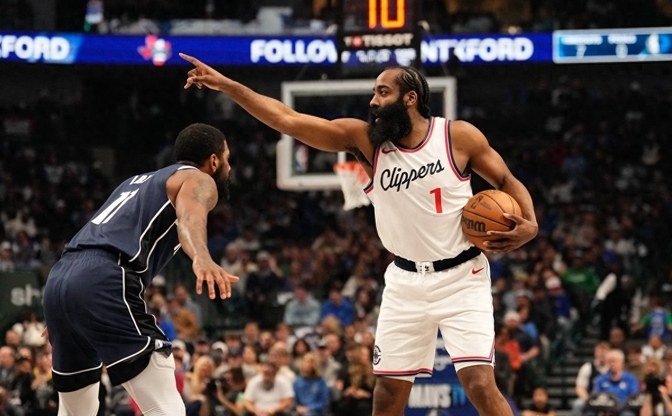 雄鹿大胜灰熊，字母哥贡献全能表现的简单介绍