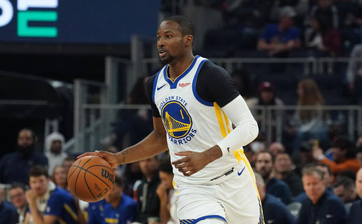 活塞队球员积极备战，全力以赴迎接挑战的简单介绍