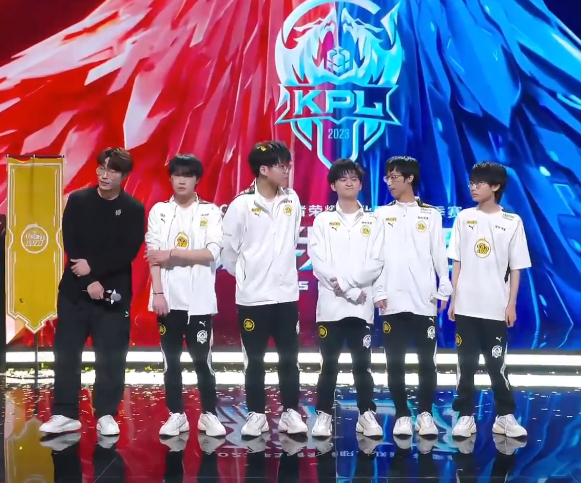 红蓝对战图片